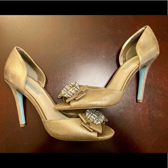 BETSEY JOHNSON TAUPE METALLIC HEELS-8.5M 🔥 - Picture 4 of 8